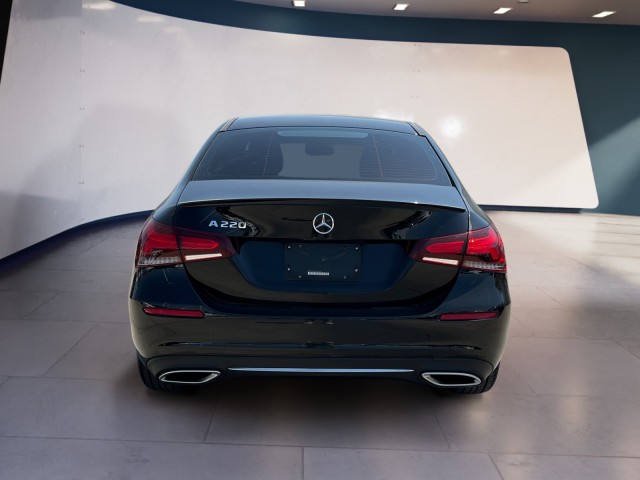 2022 Mercedes Benz A 220 photo 4