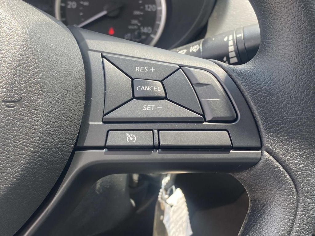 2025 Nissan Versa S photo 18