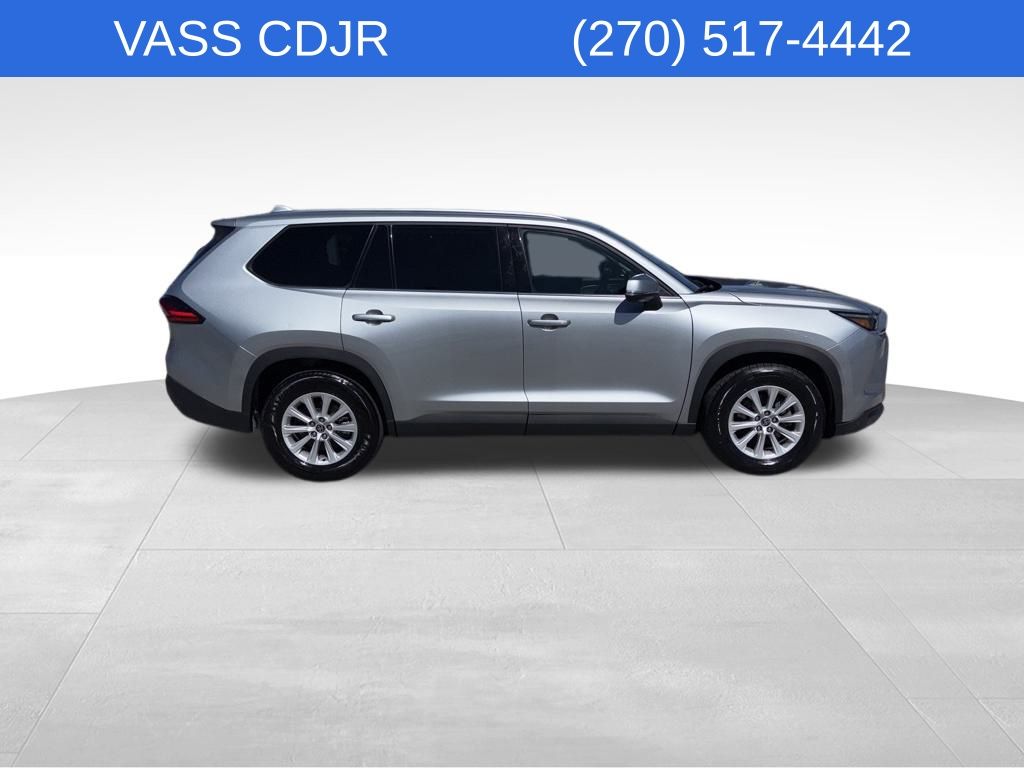 2024 Toyota Grand Highlander XLE photo 2