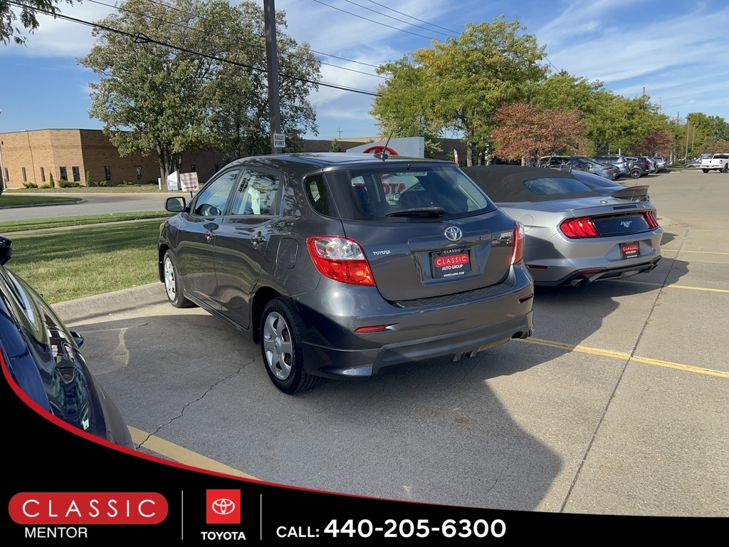 Used 2009 Toyota Matrix S with VIN 2T1KE40EX9C028369 for sale in Mentor, OH