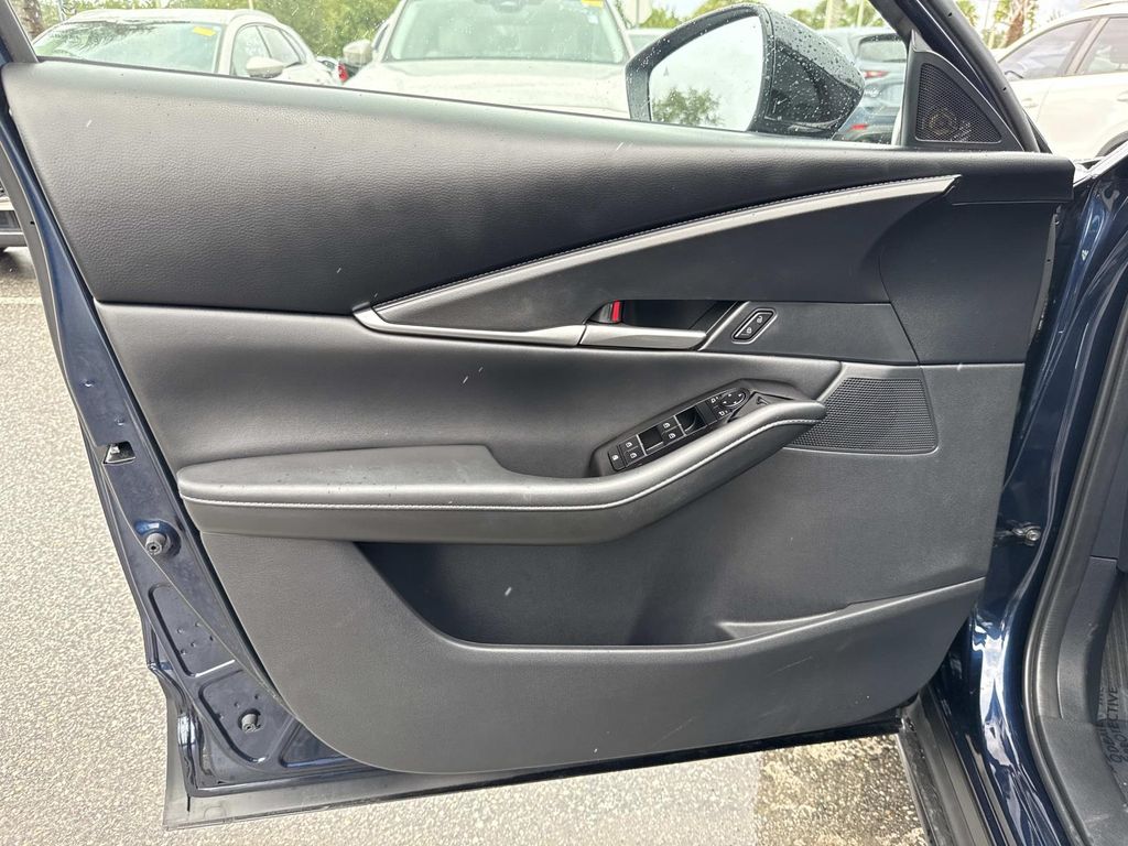 2025 Mazda CX-30 2.5 Select Sport photo 17