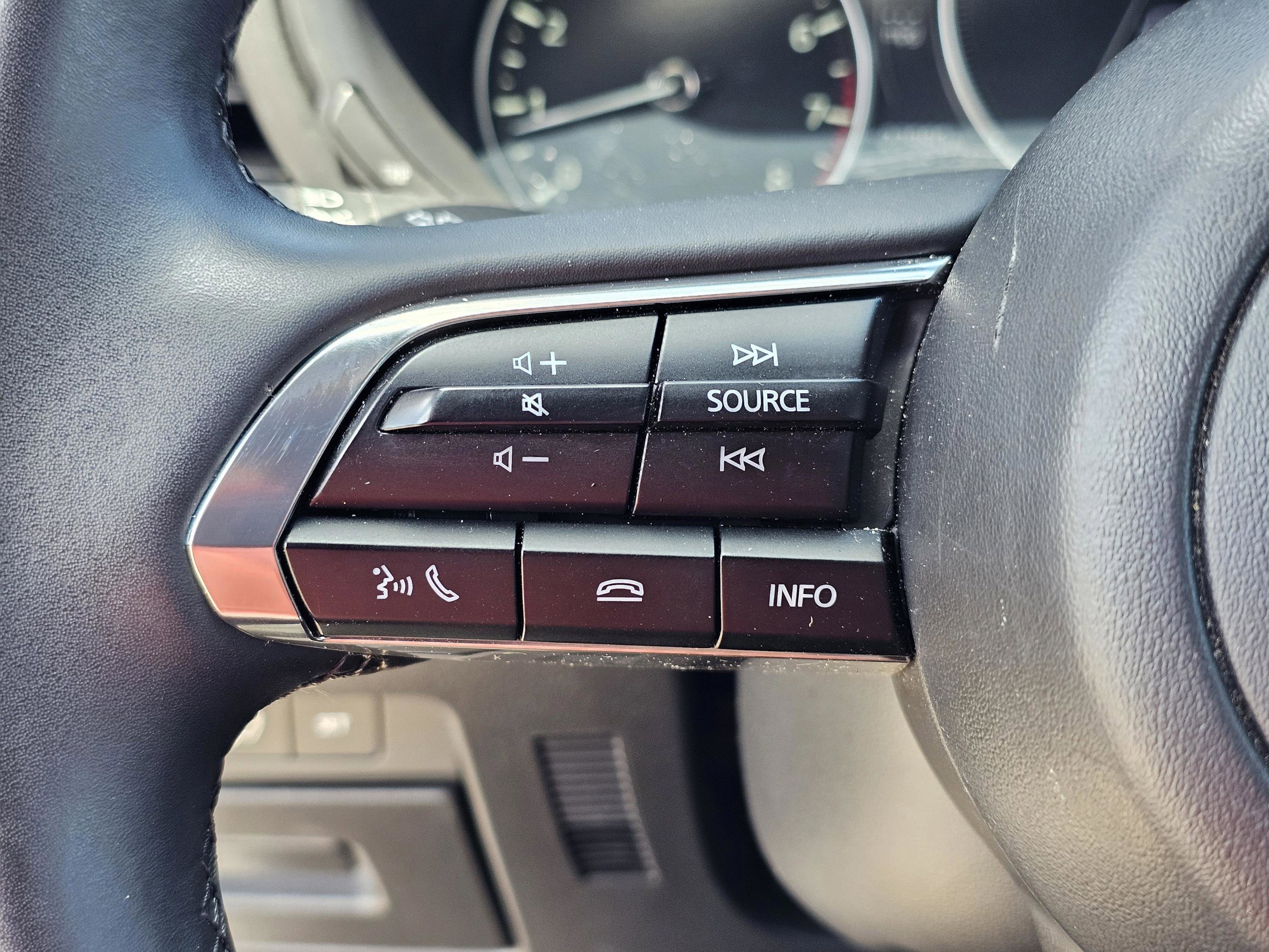 2024 Mazda Mazda3 Hatchback 2.5 s Preferred photo 17