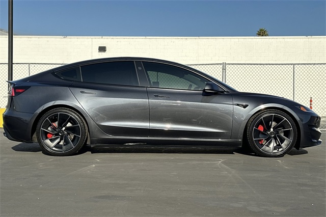 2024 Tesla Model 3 Performance photo 4