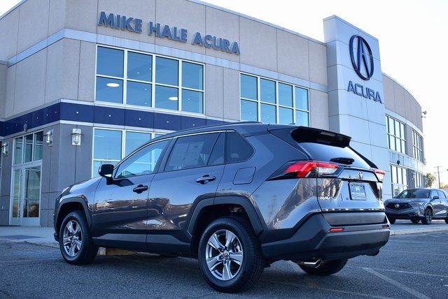 2024 Toyota RAV4 XLE photo 4