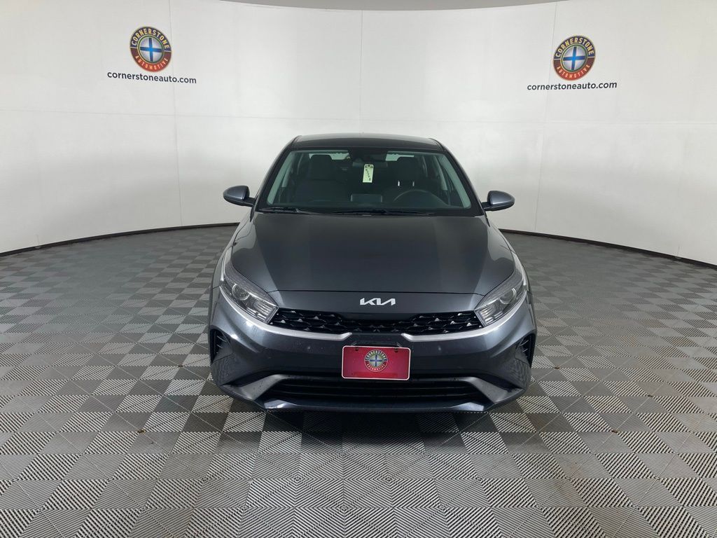 2024 Kia Forte LXS photo 4