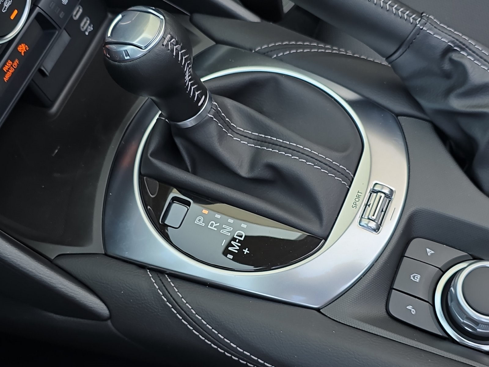 2025 Mazda MX-5 Miata Miata Grand Touring photo 19