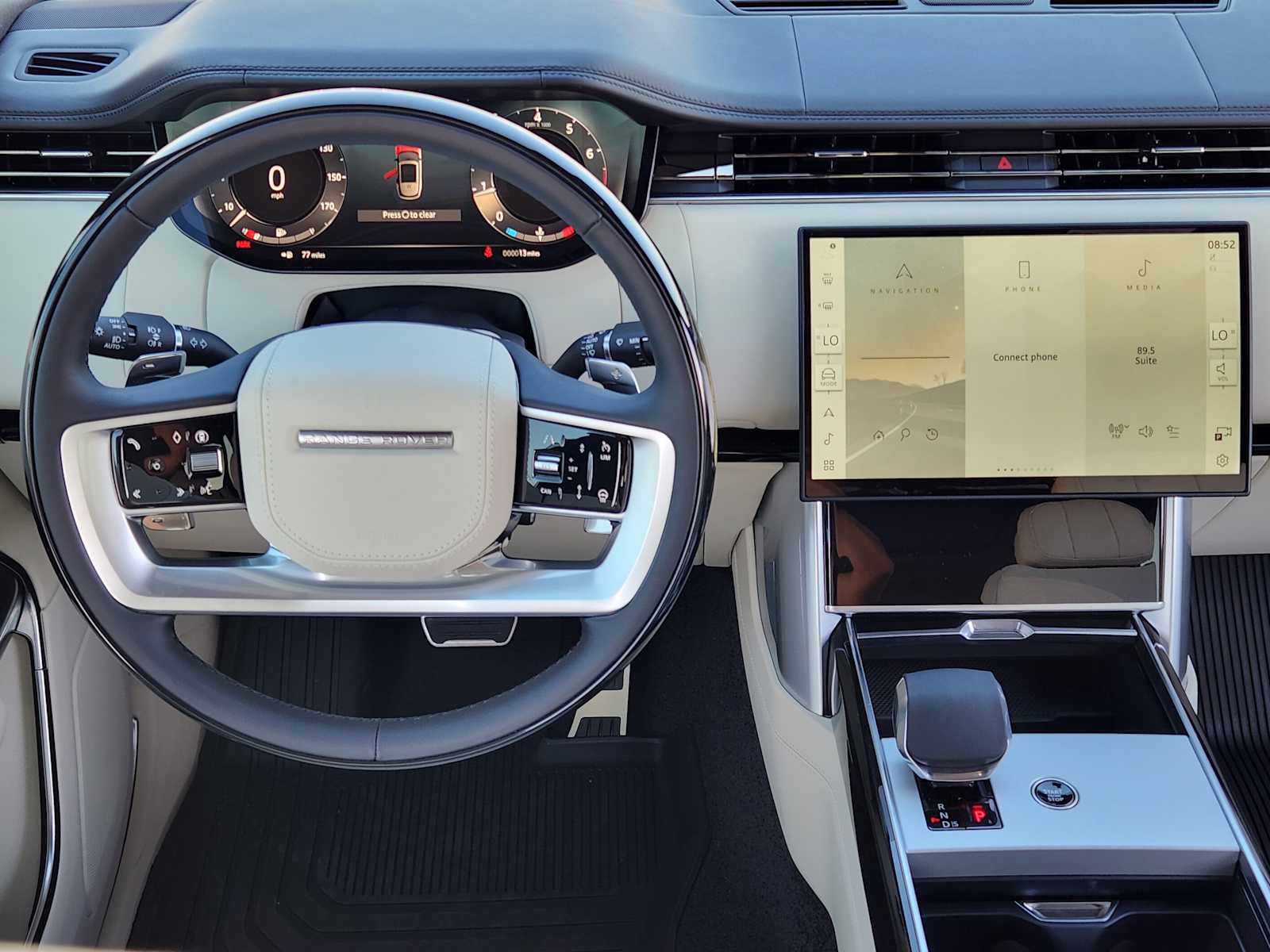 2025 Land Rover Range Rover SE photo 24