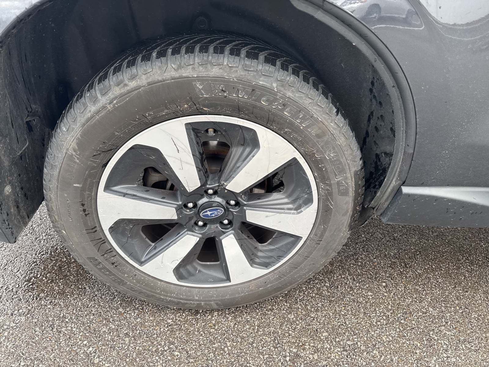 2018 Subaru Forester 2.5i Premium photo 4