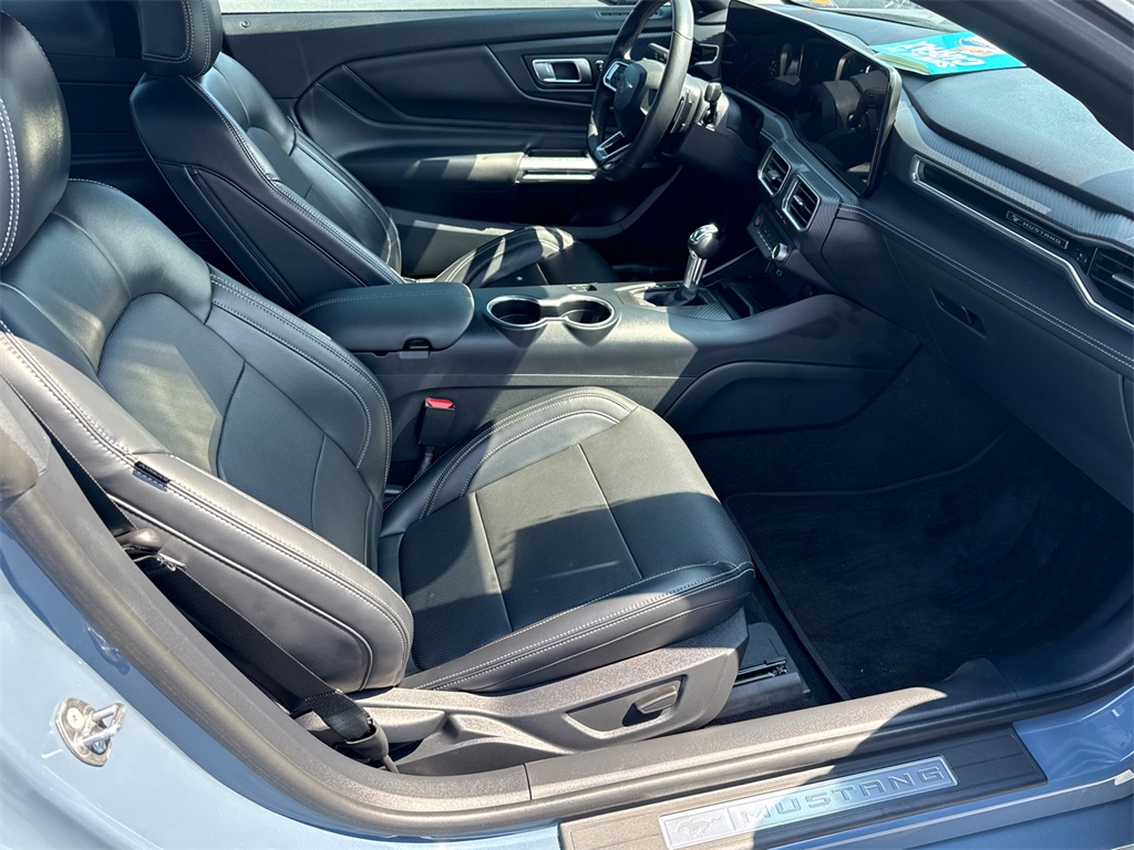 2024 Ford Mustang GT Premium photo 14