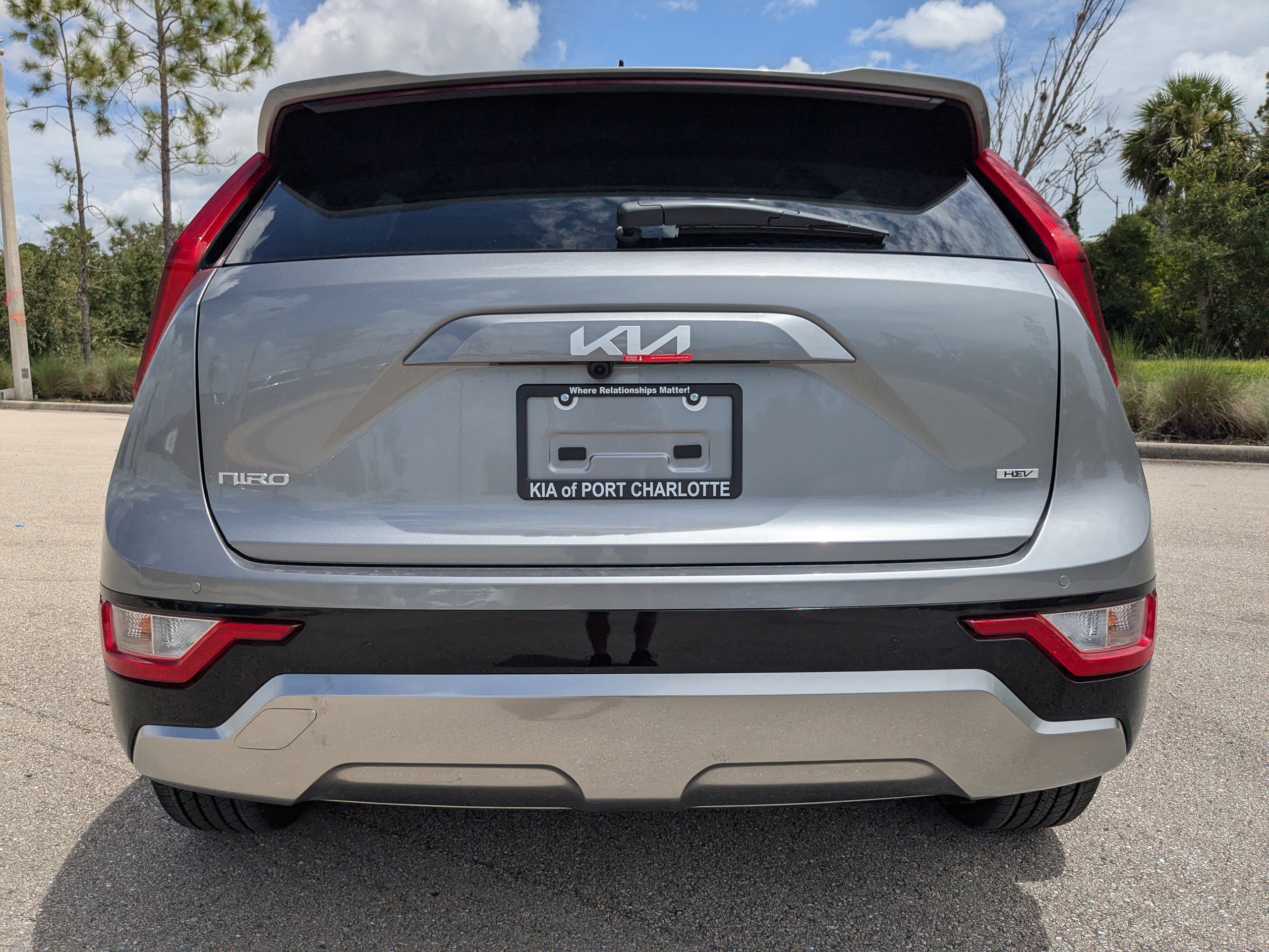 2025 Kia Niro EX Touring photo 3