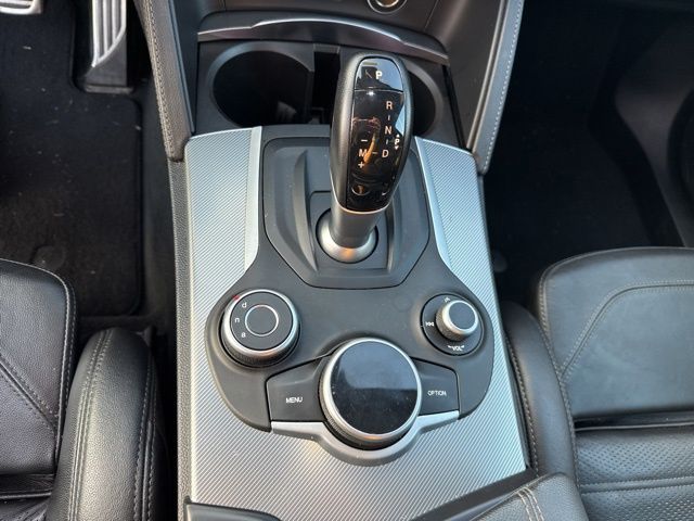 2018 Alfa Romeo Stelvio Ti photo 23