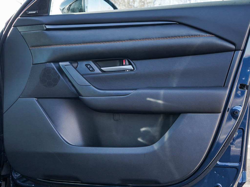2025 Mazda CX-50 Premium photo 9