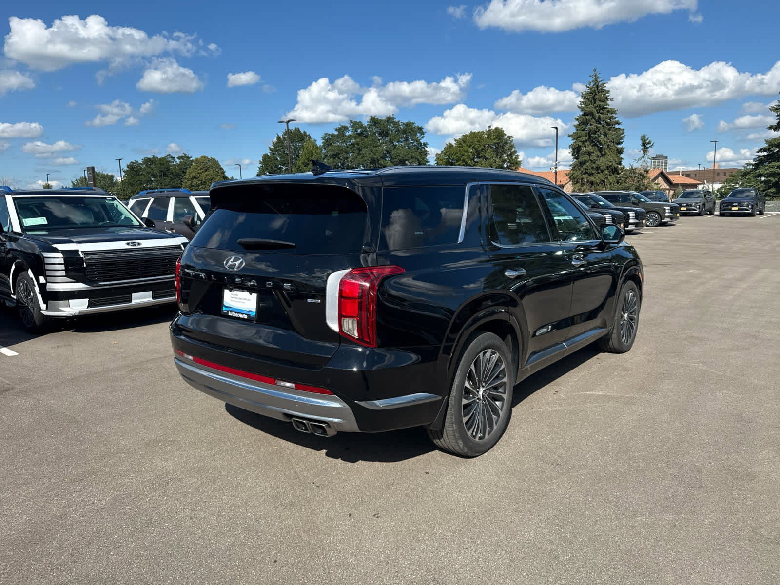 Certified 2023 Hyundai Palisade Calligraphy with VIN KM8R7DGE1PU602397 for sale in Bloomington, Minnesota