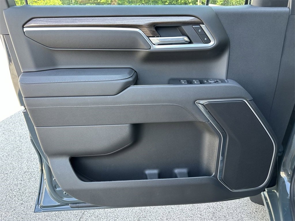 2026 Chevrolet Silverado 1500 LT photo 22