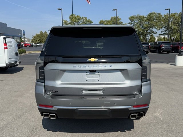 2026 Chevrolet Suburban High Country photo 4