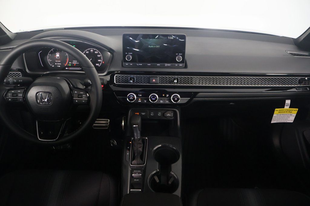 2025 Honda Civic Sport photo 4