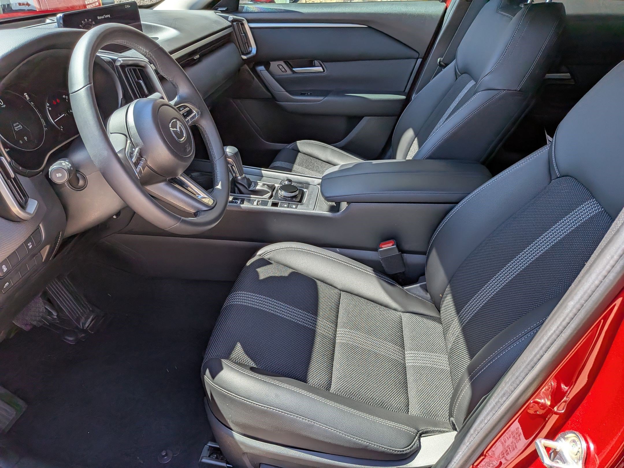 2024 Mazda CX-50 2.5 S Premium photo 17