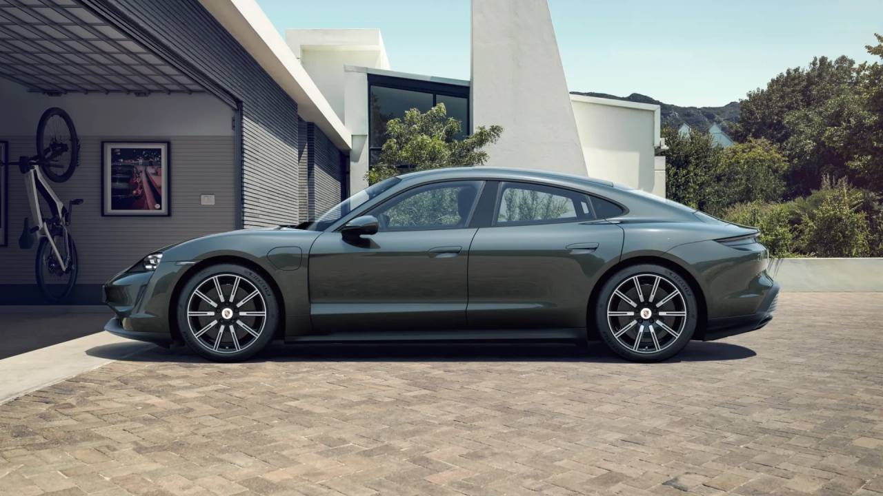 Certified 2022 Porsche Taycan Base with VIN WP0AA2Y15NSA11780 for sale in Columbus, OH