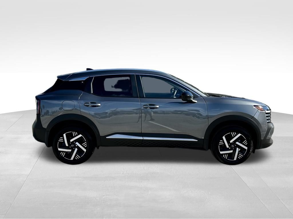 2026 Nissan Kicks SV photo 7