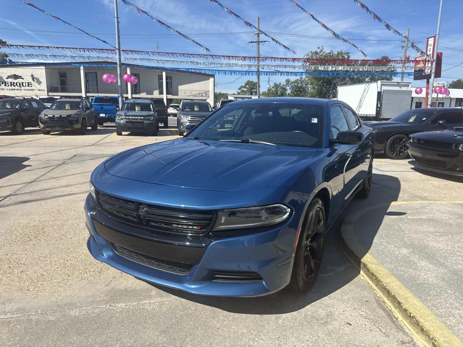 2022 Dodge Charger SXT photo 3