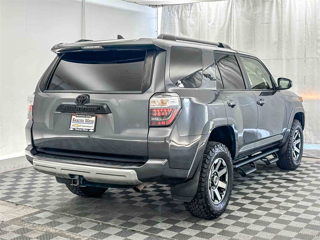 2020 Toyota 4Runner TRD Off-Road photo 8