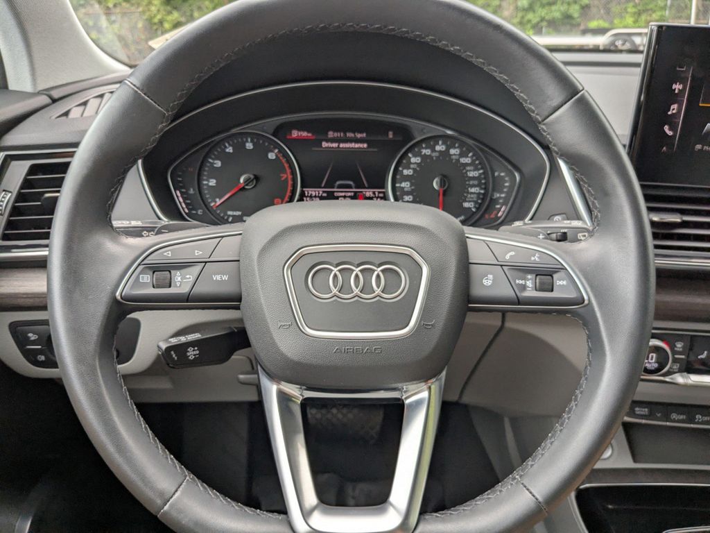 2022 Audi Q5 S line Premium 45 TFSI photo 16