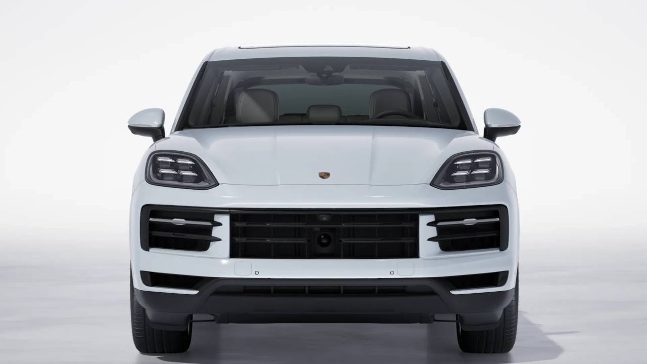 2026 Porsche Cayenne photo 8