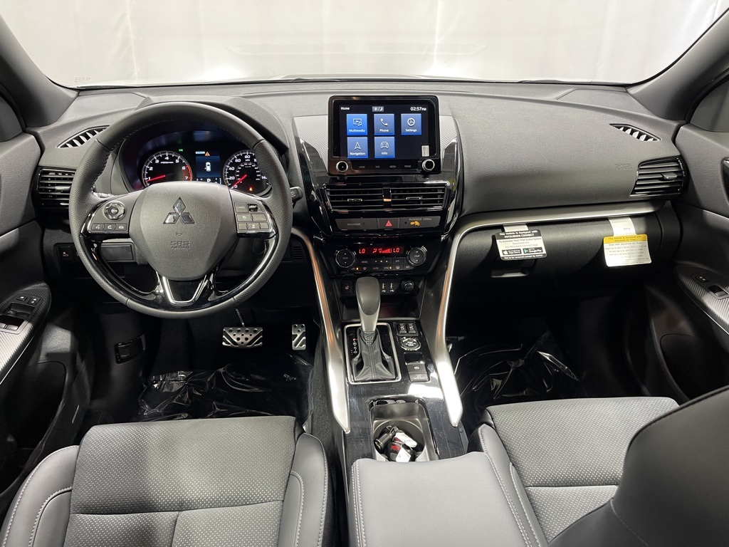 2025 Mitsubishi Eclipse Cross SEL photo 9