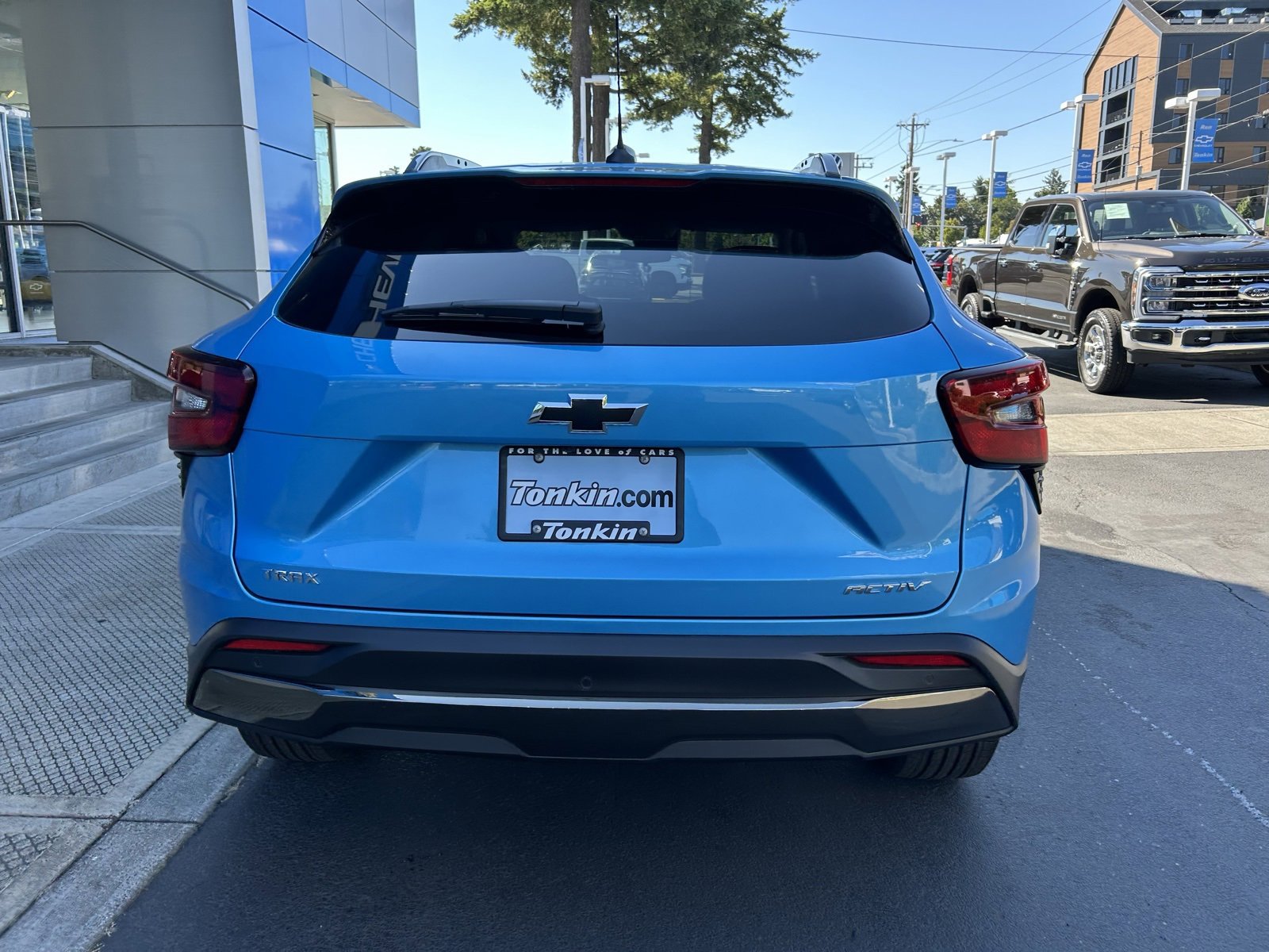 2025 Chevrolet Trax ACTIV photo 2