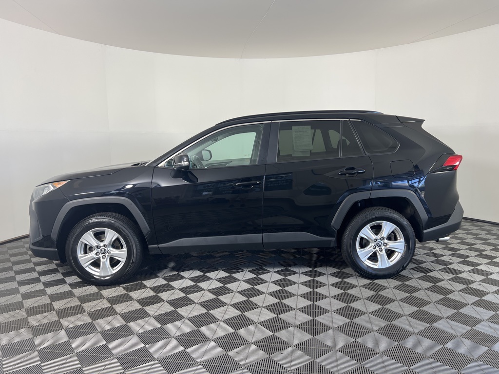 2019 Toyota RAV4 XLE photo 27