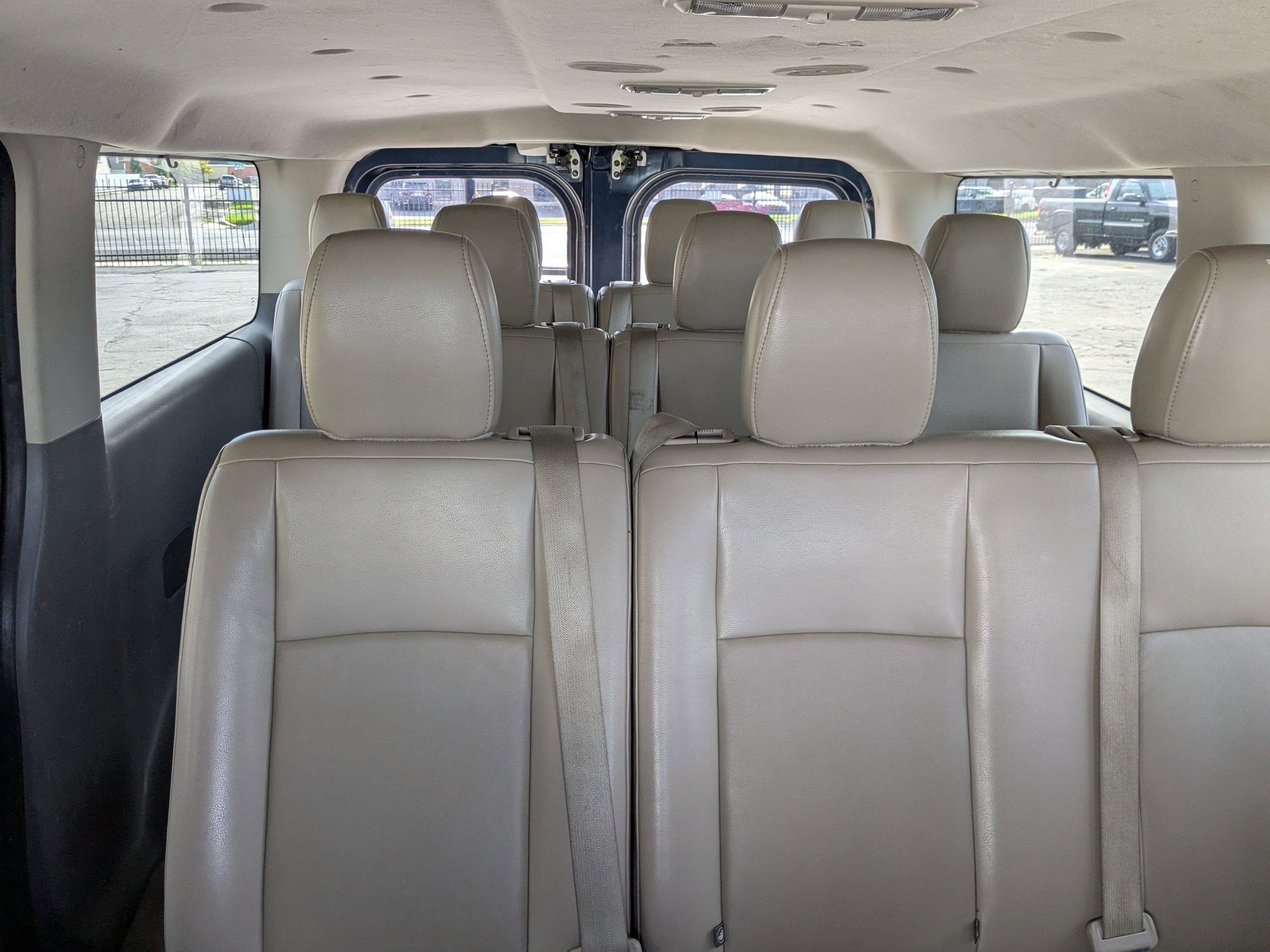 2019 Nissan NV3500 photo 28