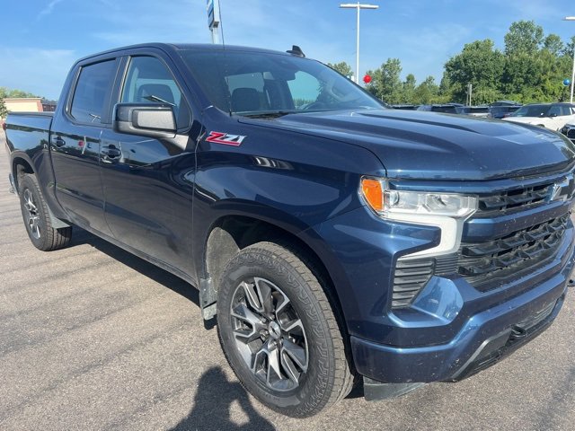 2022 Chevrolet Silverado 1500 RST photo 3