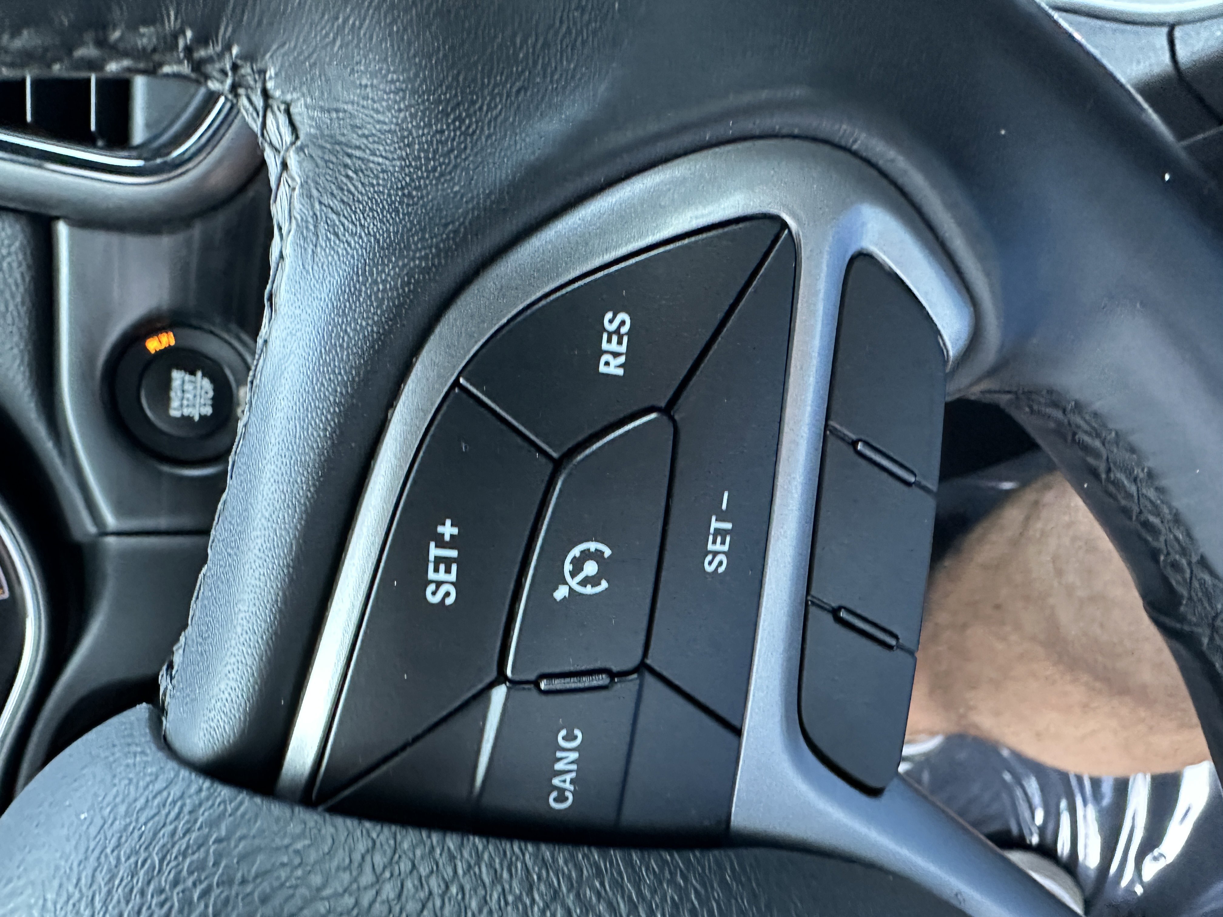 2020 Jeep Grand Cherokee Laredo E photo 7