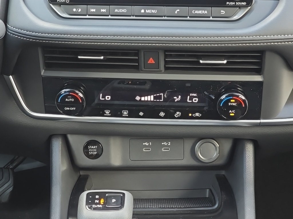 2026 Nissan Rogue SV photo 12