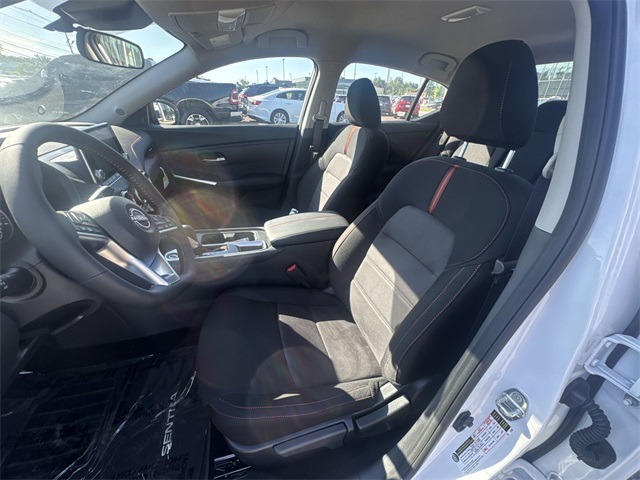 2025 Nissan Sentra SR photo 11