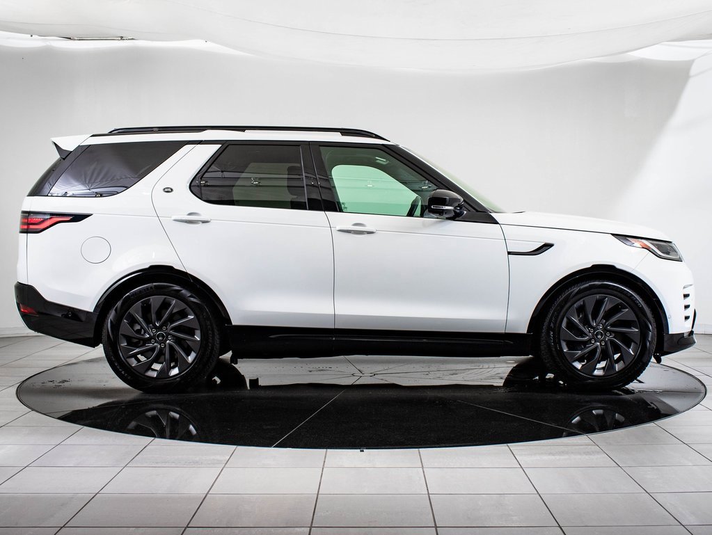 2023 Land Rover Discovery S R-Dynamic photo 10