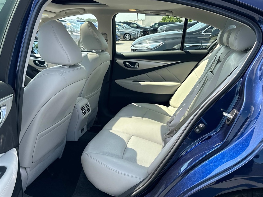 2022 Infiniti Q50 LUXE AWD photo 17