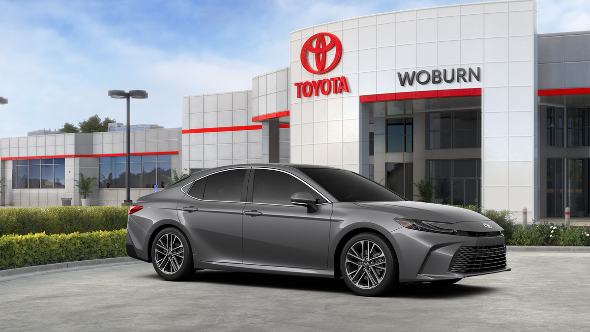 2025 Toyota Camry XLE photo 14