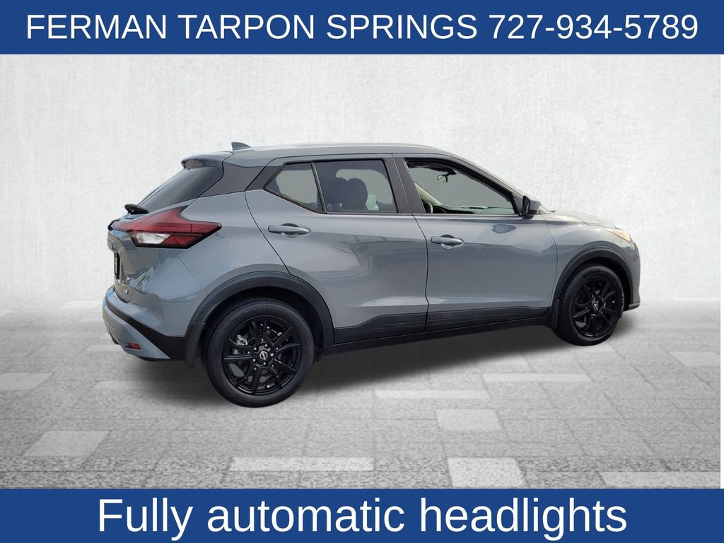 2022 Nissan Kicks SV photo 6