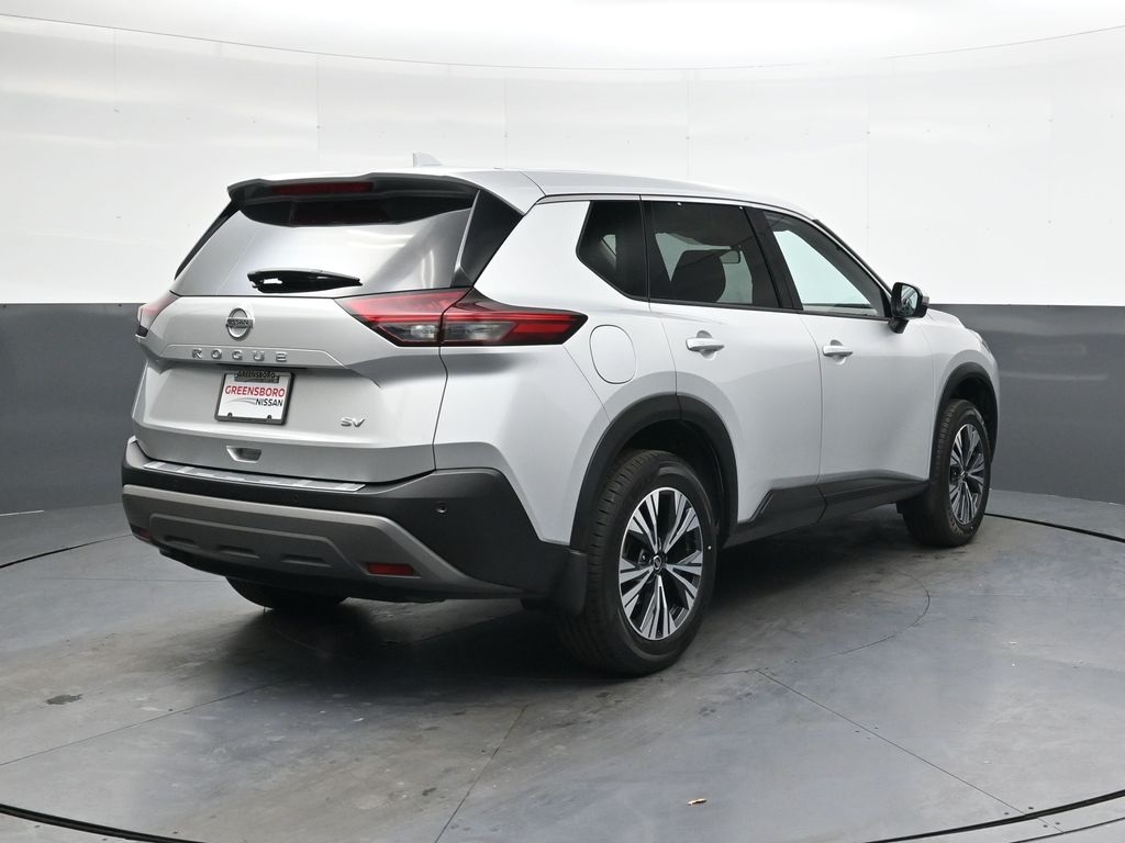 2021 Nissan Rogue SV photo 3
