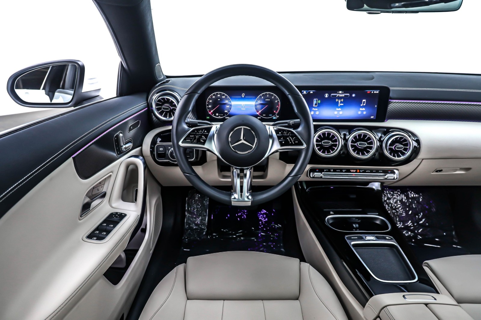 2025 Mercedes Benz CLA 250 photo 5