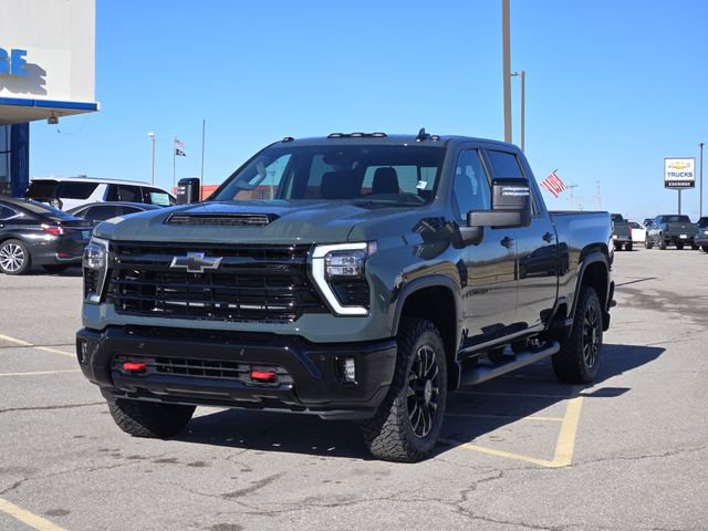 2026 Chevrolet Silverado 2500HD LT photo 2