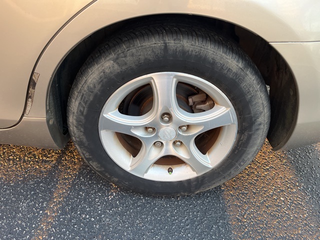 2007 Toyota Camry LE photo 29