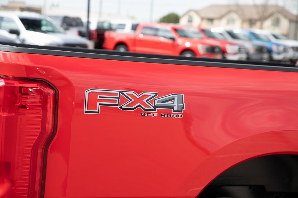 2025 Ford F-350 XL photo 8