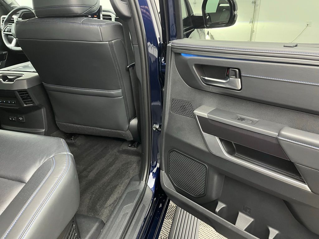 2022 Toyota Tundra Platinum photo 21