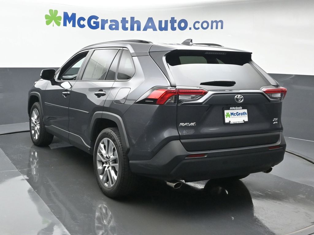 2024 Toyota RAV4 XLE Premium photo 23