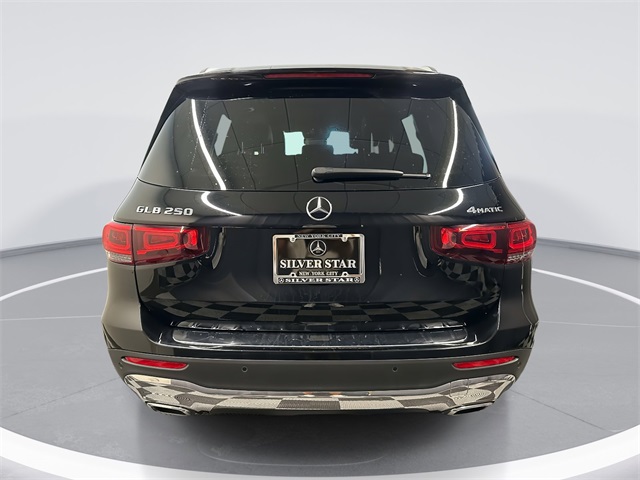 2023 Mercedes Benz GLB 250 4MATIC photo 3