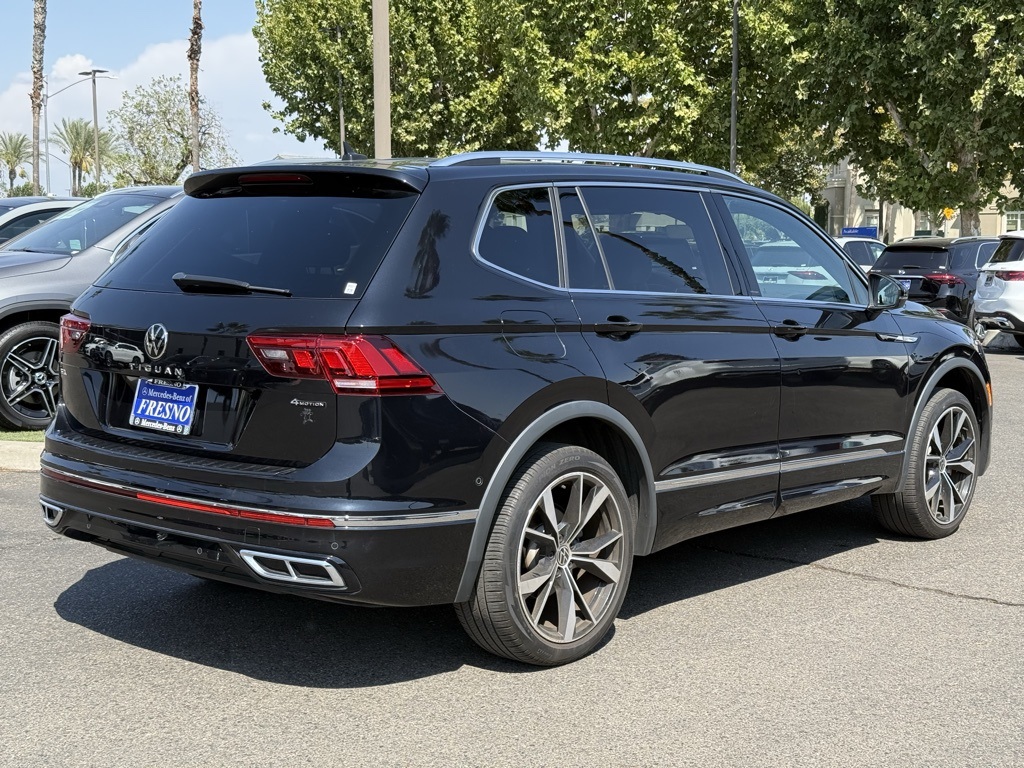 2022 Volkswagen Tiguan SEL Premium R-Line photo 3