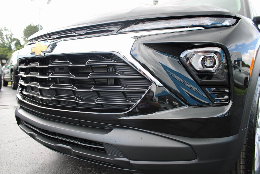 2026 Chevrolet Trailblazer LS photo 6