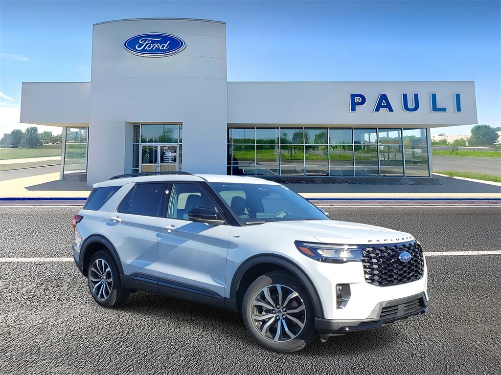 2026 Ford Explorer ST-LINE's photo